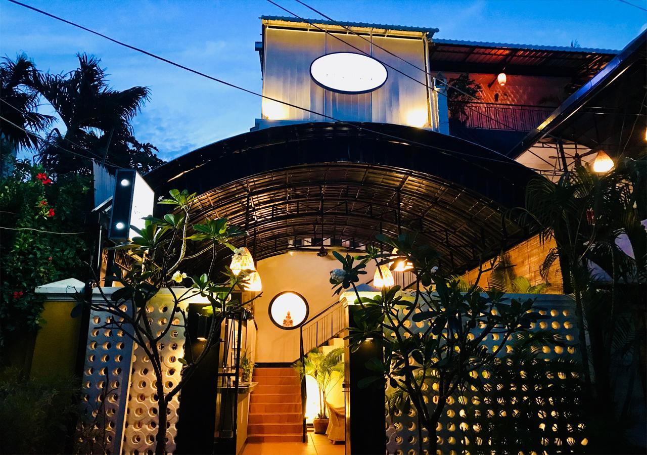 Prantara Heritage Suites Phnom-Penh Buitenkant foto